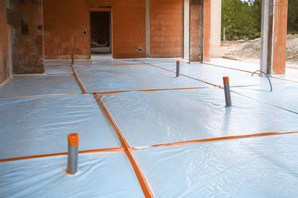 Couche isolante posee sous dalle beton nouvelle construction