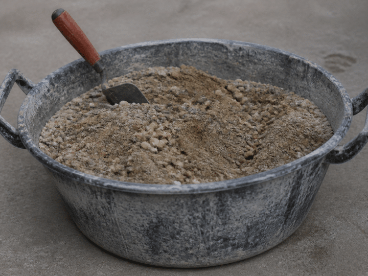 Comment doser son béton avec un mélange sable gravier tout prêt, au seau ?